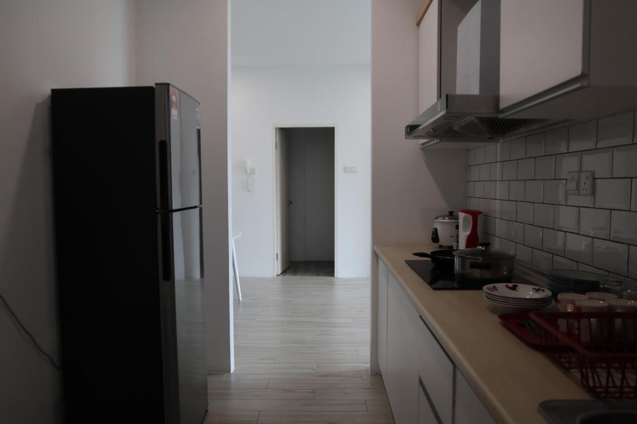 Zen66 @ Roxy Serviced Apartment Кучинг Экстерьер фото